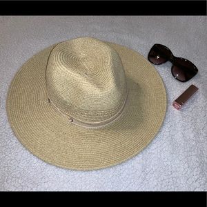 Nine West floppy sun hat